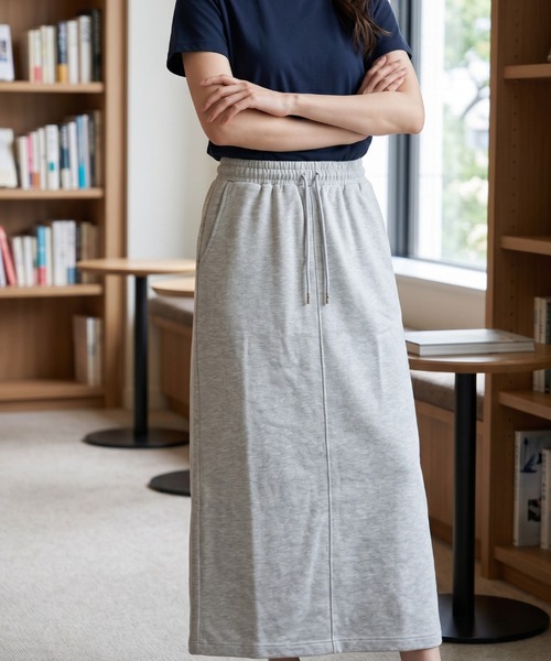 umune(ウムネ)の「リラクシーなのにすっきり美シルエットを叶える♪デイリー使いにぴったりの裏毛ロングスカート(スカート・レディース・杢グレー/ブラック・FREE)」の7枚目の写真