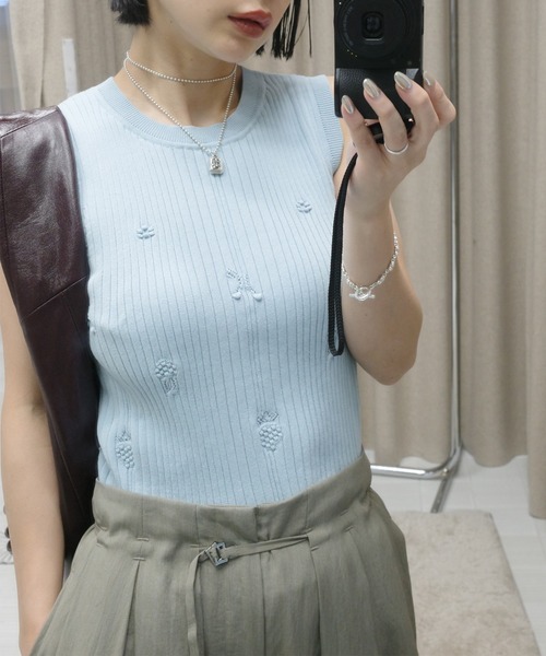 Ameri(アメリ)の「MEDI FRUIT RIB KNIT TANK(タンクトップ・レディース・クリーム/ライトブルー/ブラック・FREE)」の3枚目の写真