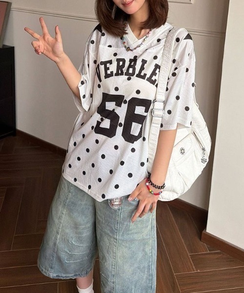 lilful（リルフル）の「【26年春夏新作】ドット柄 ナンバリングロゴ メッシュゲームシャツ（Tシャツ/カットソー・レディース・ホワイト・M/L）」の4枚目の写真