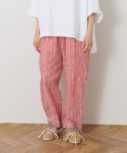 JOURNAL STANDARD LUXE(ジャーナルスタンダード ラックス)の「CLストライプ イージーテーパーパンツ(その他パンツ・レディース・チャコールグレー/レッド/ベージュ・FREE)」の3枚目の写真