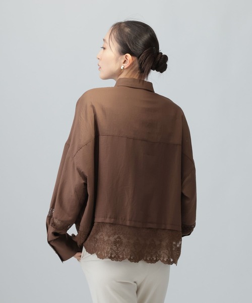 LEPSIM（レプシィム）の「レース切り替えポンチョ長袖シャツ　1053608（シャツ/ブラウス・レディース・ブラウン/ブラック/ナチュラル/モカ・FREE）」の20枚目の写真