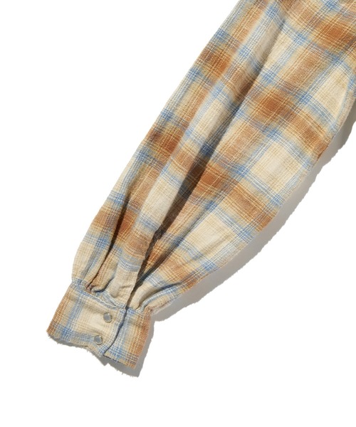 Levi's(リーバイス)の「Levi's/リーバイス ジュナ ウエスタンシャツ(シャツ/ブラウス・レディース・ベージュ・S/XS)」の7枚目の写真