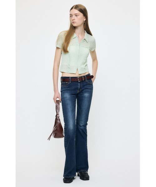 MOUSSY（マウジー）の「【26年AW新作】LOWRISE Rebirth BOOTCUT（デニムパンツ・レディース・ワンウォッシュ/ダークブルー・25inch/26inch/24inch/23inch）」の3枚目の写真