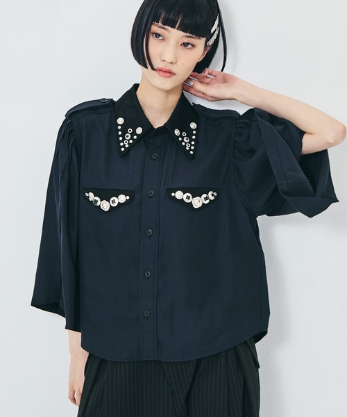TOGA PULLA(トーガ プルラ)の「【TOGA PULLA/トーガプルラ】Rayon silk twill shirt/レーヨンシルクツイルシャツ(シャツ/ブラウス・レディース・ネイビー・36)」の2枚目の写真