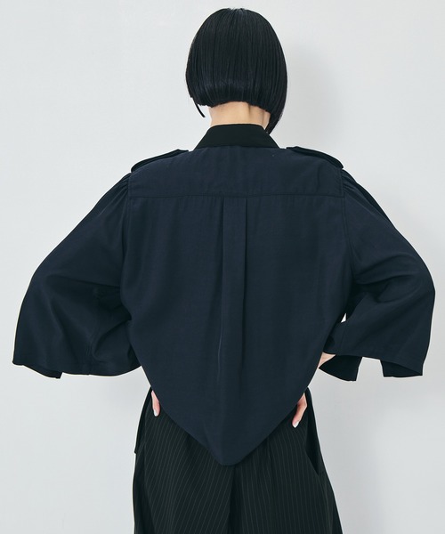 TOGA PULLA(トーガ プルラ)の「【TOGA PULLA/トーガプルラ】Rayon silk twill shirt/レーヨンシルクツイルシャツ(シャツ/ブラウス・レディース・ネイビー・36)」の4枚目の写真