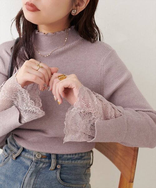 natural couture(ナチュラルクチュール)の「袖口レースもちもちリブタートル(ニット/セーター・レディース・ブラック系その他/チャコールグレー/ブラック/モカ/グレー/サックスブルー/グレイッシュベージュ/オフホワイト・FREE)」の7枚目の写真