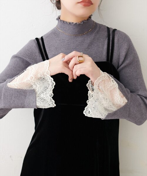 natural couture(ナチュラルクチュール)の「袖口レースもちもちリブタートル(ニット/セーター・レディース・ブラック系その他/チャコールグレー/ブラック/モカ/グレー/サックスブルー/グレイッシュベージュ/オフホワイト・FREE)」の18枚目の写真