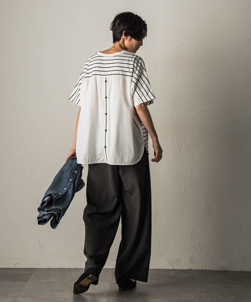 MAYSON GREY(メイソングレイ)の「ドライコットン5分袖BACK釦ドッキングプルオーバー(Tシャツ/カットソー・レディース・ホワイト系その他/ブラック/ベージュ・M)」の16枚目の写真