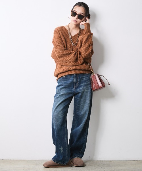 CHIC STYLE(シックスタイル)の「ケーブル編Vネックロングスリーブニットプルオーバー<大きいサイズ有>シックスタイル(ニット/セーター・レディース・アイボリー/グレー/キャメル・5L/4L/3L/LL/L/M)」の7枚目の写真