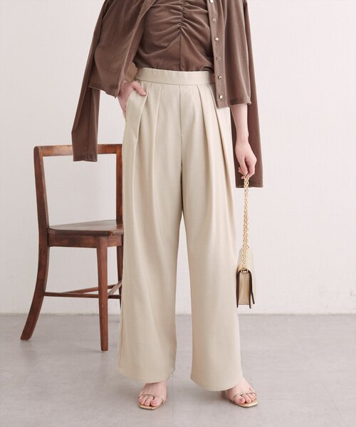 natural couture（ナチュラルクチュール）の「ツータックイージースラックスパンツ（その他パンツ・レディース・ライトベージュ/チャコールグレー/ブラウン・FREE）」の3枚目の写真