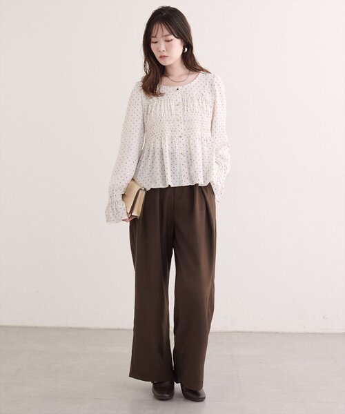 natural couture（ナチュラルクチュール）の「ツータックイージースラックスパンツ（その他パンツ・レディース・ライトベージュ/チャコールグレー/ブラウン・FREE）」の22枚目の写真