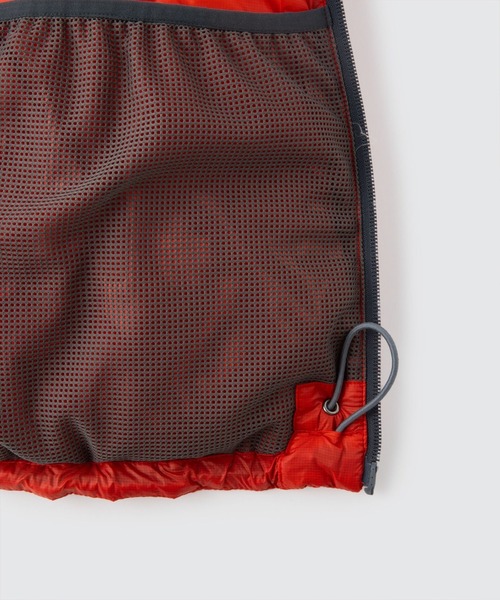 WILD THINGS(ワイルドシングス)の「WILD THINGS/ワイルドシングス BIVOUAC LOFT JACKET LOFTECH ブランドロゴ ダウンジャケット ポケッタブル(ダウンジャケット/コート・メンズ・レッド・M)」の3枚目の写真