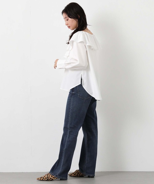 Gready Brilliant(グレディブリリアン)の「スキッパーフリル衿パフ(シャツ/ブラウス・レディース・オフホワイト/モカ・38)」の4枚目の写真