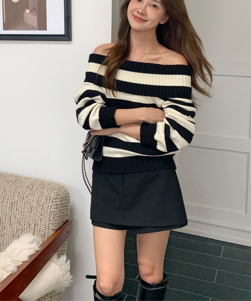 BIRTHDAY BASH(バースデイバッシュ)の「LIB OFF SHOULDER BORDER KNIT TOPS(リブオフショルダーボーダーニットトップス)(ニット/セーター・レディース・ブラック×ホワイト・FREE)」の3枚目の写真