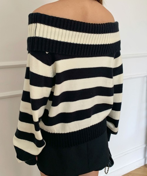 BIRTHDAY BASH(バースデイバッシュ)の「LIB OFF SHOULDER BORDER KNIT TOPS(リブオフショルダーボーダーニットトップス)(ニット/セーター・レディース・ブラック×ホワイト・FREE)」の11枚目の写真