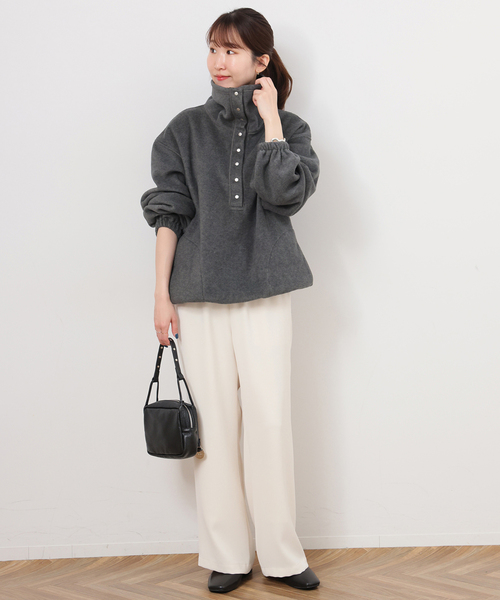 JOURNAL STANDARD relume(ジャーナルスタンダード レリューム)の「《追加》ソフトフリースオーバーサイズプルオーバー(その他トップス・レディース・チャコールグレー/ライトグレー/ベージュ・FREE)」の4枚目の写真