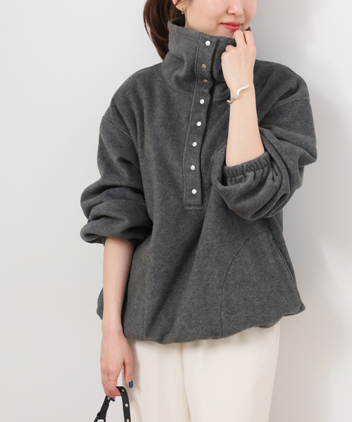 JOURNAL STANDARD relume(ジャーナルスタンダード レリューム)の「《追加》ソフトフリースオーバーサイズプルオーバー(その他トップス・レディース・チャコールグレー/ライトグレー/ベージュ・FREE)」の9枚目の写真