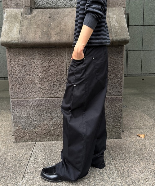 kutir(クティール)の「ASSORT TUCK DESIGN CHINO PANTS / アソートタックデザインチノパン(その他パンツ・メンズ・チャコールグレー/ベージュ/ブラック・SMALL/MEDIUM/LARGE)」の8枚目の写真