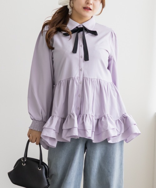 CLETTE(クレット)の「フリルティアードリボンタイブラウス(シャツ/ブラウス・レディース・ブルー/ラベンダー/オフホワイト・LL/3L/4L)」の3枚目の写真