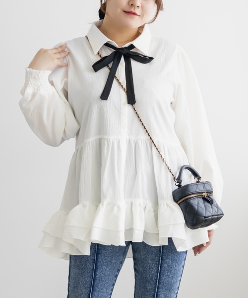 CLETTE(クレット)の「フリルティアードリボンタイブラウス(シャツ/ブラウス・レディース・ブルー/ラベンダー/オフホワイト・LL/3L/4L)」の1枚目の写真
