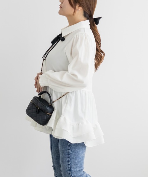 CLETTE(クレット)の「フリルティアードリボンタイブラウス(シャツ/ブラウス・レディース・ブルー/ラベンダー/オフホワイト・LL/3L/4L)」の5枚目の写真