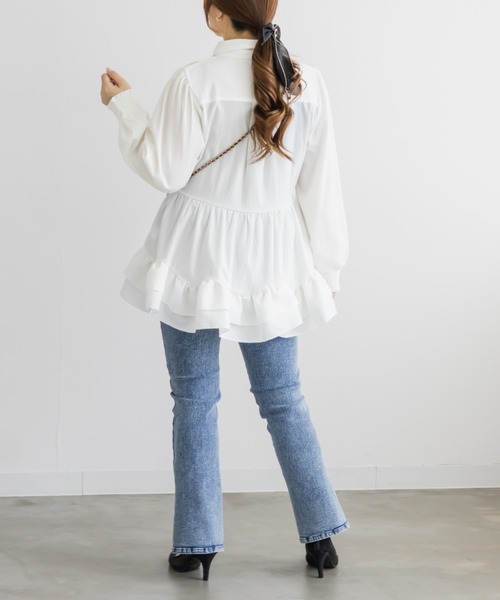 CLETTE(クレット)の「フリルティアードリボンタイブラウス(シャツ/ブラウス・レディース・ブルー/ラベンダー/オフホワイト・LL/3L/4L)」の7枚目の写真