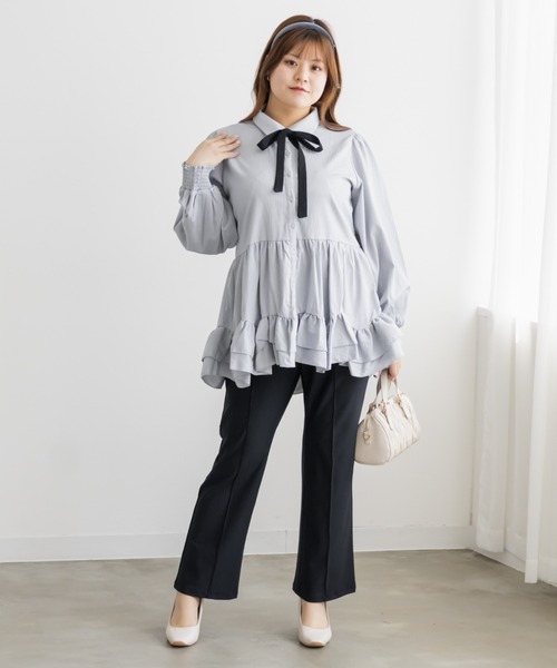 CLETTE(クレット)の「フリルティアードリボンタイブラウス(シャツ/ブラウス・レディース・ブルー/ラベンダー/オフホワイト・LL/3L/4L)」の9枚目の写真