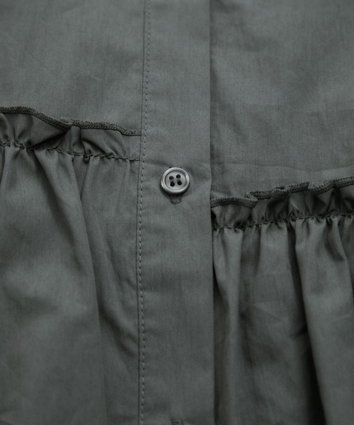 le cercle ADAM ET ROPE'(ルセルクルアダムエロペ)の「裾フリルブラウス(シャツ/ブラウス・レディース・チャコールグレー/ブルー/マスタード・FREE)」の20枚目の写真