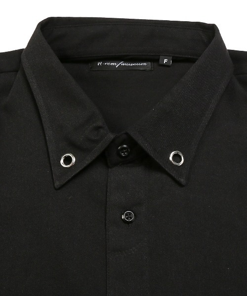 LUXSTYLE(ラグスタイル)の「チェーンネックカラーピン付き無地ロング丈半袖シャツ(シャツ/ブラウス・メンズ・ホワイト/ブラック・FREE)」の5枚目の写真