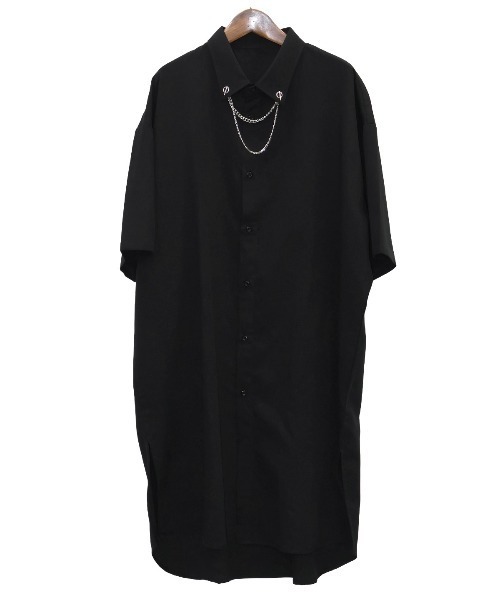 LUXSTYLE(ラグスタイル)の「チェーンネックカラーピン付き無地ロング丈半袖シャツ(シャツ/ブラウス・メンズ・ホワイト/ブラック・FREE)」の11枚目の写真
