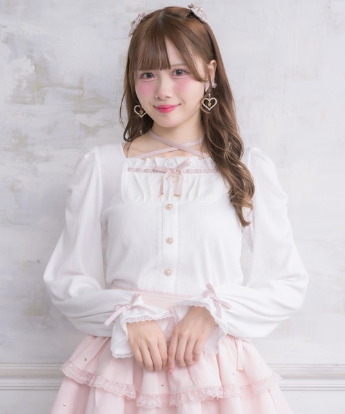 ROJITA(ロジータ)の「クロスリボンヨーク切替長袖トップス(Tシャツ/カットソー・レディース・ブラック/ピンクベージュ/ホワイト・FREE)」の18枚目の写真