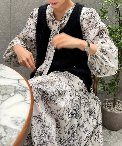 YUGA(ユーガ)の「YUGA_YGMC Korean-style Classic Print Bow-Tie Dress(ワンピース・レディース・ブルー/ブラック・FREE)」の5枚目の写真