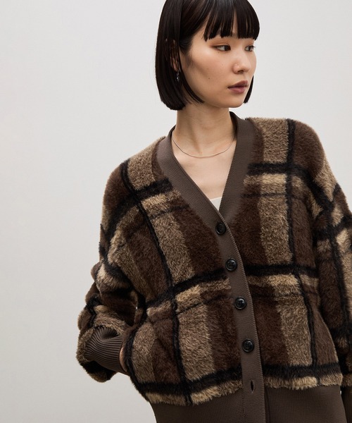 ADAM ET ROPE'(アダムエロペ)の「【WEB限定】ジャカードフェザーカーディガン(カーディガン/ボレロ・レディース・ブラウン系その他/グレー/ダークブラウン・FREE)」の2枚目の写真