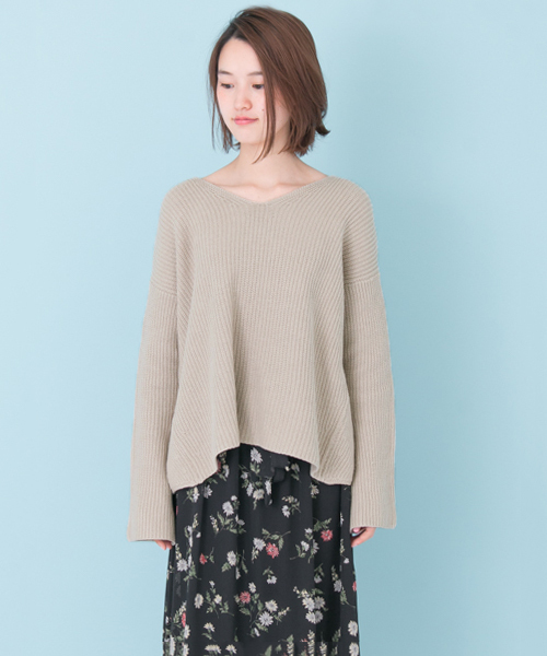 URBAN RESEARCH（アーバンリサーチ）の「UR BACKねじり片畦ニット（ニット/セーター・レディース・ライトカーキ/オフホワイト/ラベンダー・FREE）」の11枚目の写真