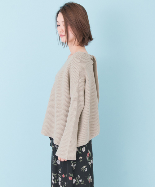 URBAN RESEARCH（アーバンリサーチ）の「UR BACKねじり片畦ニット（ニット/セーター・レディース・ライトカーキ/オフホワイト/ラベンダー・FREE）」の12枚目の写真