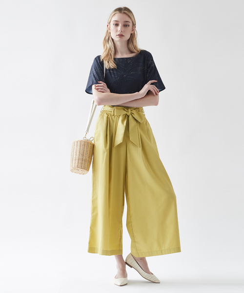 titivate（ティティベイト）の「フロントタックワイドフレアパンツ（その他パンツ・レディース・ネイビー/イエロー/オレンジ/ライトベージュ/ブルー・L/M/S）」の4枚目の写真