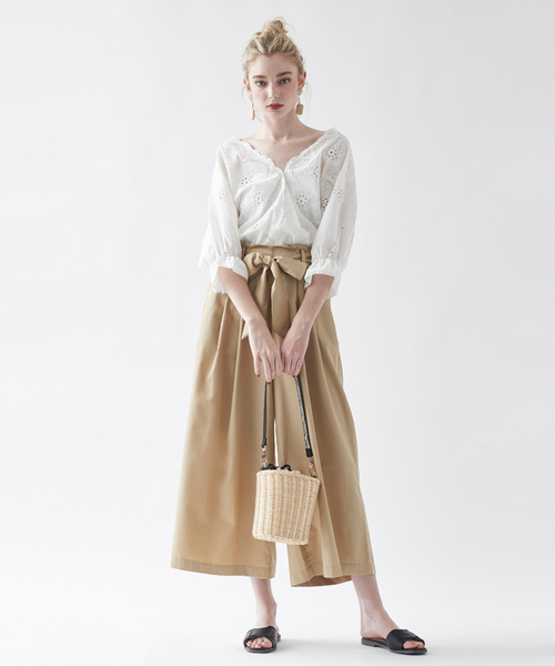 titivate（ティティベイト）の「フロントタックワイドフレアパンツ（その他パンツ・レディース・ネイビー/イエロー/オレンジ/ライトベージュ/ブルー・L/M/S）」の13枚目の写真