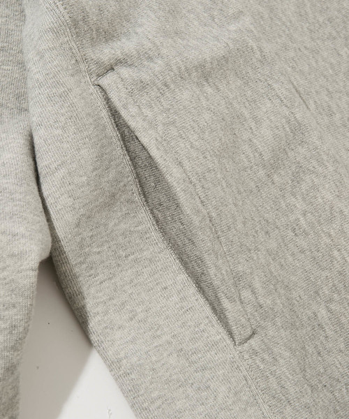 Champion（チャンピオン）の「Champion チャンピオン 別注 / リバースウィーブ スウェット C8-M011（スウェット・メンズ・オフホワイト/グレー/ブラック/ダークネイビー・S/M/L）」の14枚目の写真