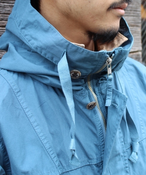 JOURNAL STANDARD（ジャーナルスタンダード）の「ハイミクロピーチフードブルゾン_#（ブルゾン・メンズ・グリーン/ブルー/ゴールド/ターコイズブルー/オレンジ・LARGE/MEDIUM）」の6枚目の写真