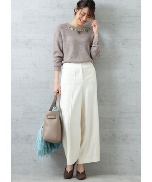 NATURAL BEAUTY BASIC（ナチュラルビューティーベーシック）の「スパンコールネックニット（ニット/セーター・レディース・グレー/ネイビー/ベージュ・MEDIUM）」の20枚目の写真