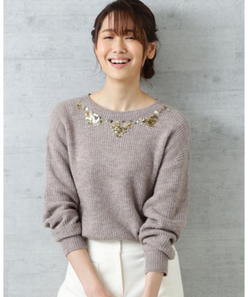 NATURAL BEAUTY BASIC（ナチュラルビューティーベーシック）の「スパンコールネックニット（ニット/セーター・レディース・グレー/ネイビー/ベージュ・MEDIUM）」の17枚目の写真