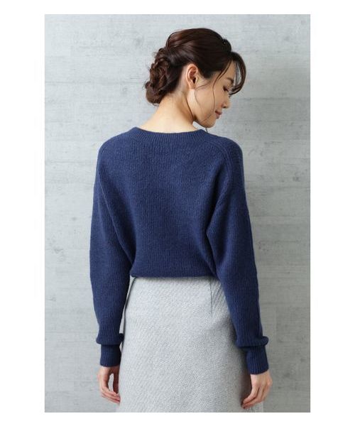 NATURAL BEAUTY BASIC（ナチュラルビューティーベーシック）の「スパンコールネックニット（ニット/セーター・レディース・グレー/ネイビー/ベージュ・MEDIUM）」の5枚目の写真