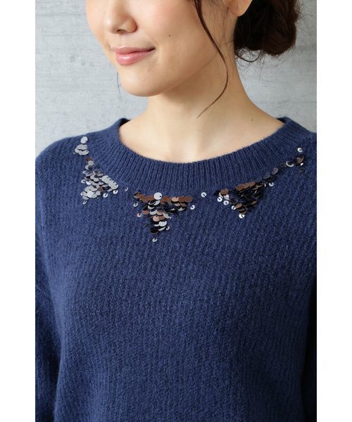 NATURAL BEAUTY BASIC（ナチュラルビューティーベーシック）の「スパンコールネックニット（ニット/セーター・レディース・グレー/ネイビー/ベージュ・MEDIUM）」の14枚目の写真