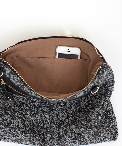 NANO universe（ナノユニバース）の「Beau're/NU別注ツイード×レザー2WAY BAG（クラッチバッグ・レディース・ブラック/ブルー/レッド・FREE）」の10枚目の写真