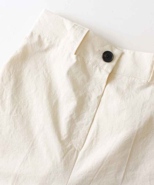 MODE ROBE(モードローブ)の「ワイドチノパンツ(チノパンツ・レディース・ブラック/アイボリー/ベージュ・FREE)」の10枚目の写真