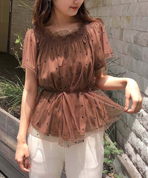 one after another NICE CLAUP(ワンアフターアナザーナイスクラップ)の「ドットチュールブラウス(シャツ/ブラウス・レディース・ベージュ/ピンク/アイボリー・FREE)」の3枚目の写真