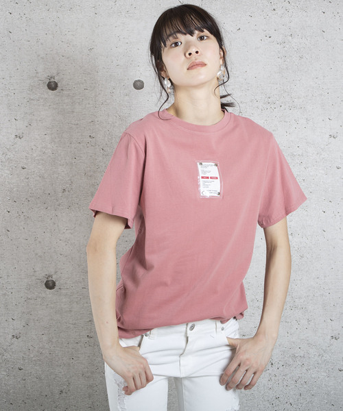 lala Born(ララボーン)の「lalaBorn/タグデザインTシャツ(Tシャツ/カットソー・レディース・ホワイト/ブラック/パープル/ピンク・FREE)」の4枚目の写真