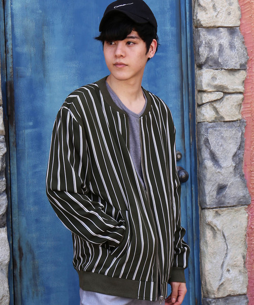 revertical(リバーティカル)の「リバーシブル MA-1 ジップアップブルゾン(MA-1・メンズ・ブラック/ネイビー/ブラウン/グレー/カーキ/ブラック系その他・M/L)」の21枚目の写真