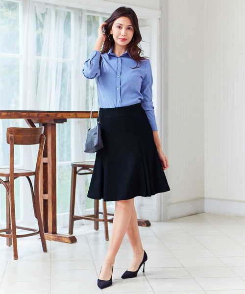 NARACAMICIE（ナラカミーチェ）の「《セットアップスーツ対応》バーズアイソフトフレアースカート（スカート・レディース・ベージュ/ネイビー/グレー・SMALL/MEDIUM/LARGE）」の3枚目の写真