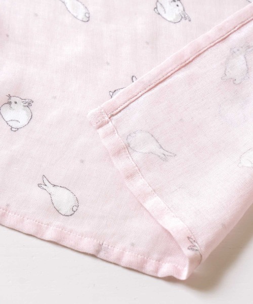 10mois(ディモワ)の「【10mois】 SWADDLE bamboo(スワドルバンブー)(おくるみ・キッズ・ピンク/ライトグレー/ホワイト・FREE)」の4枚目の写真